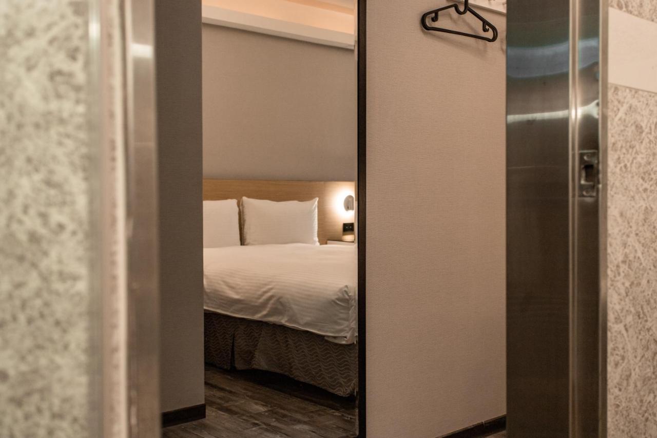 Hub Hotel Tucheng Extérieur photo