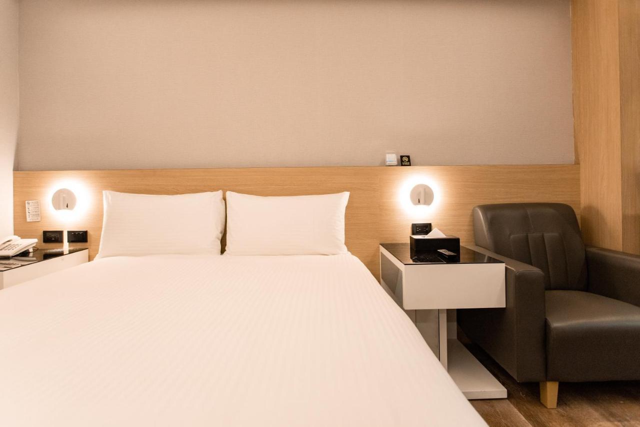 Hub Hotel Tucheng Extérieur photo